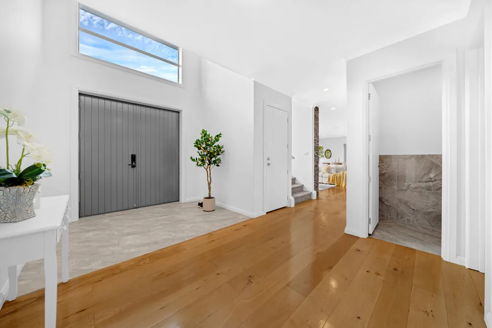 Photos of 127 Argento Avenue