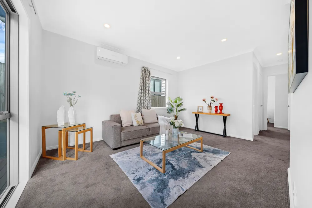 Photos of 127 Argento Avenue