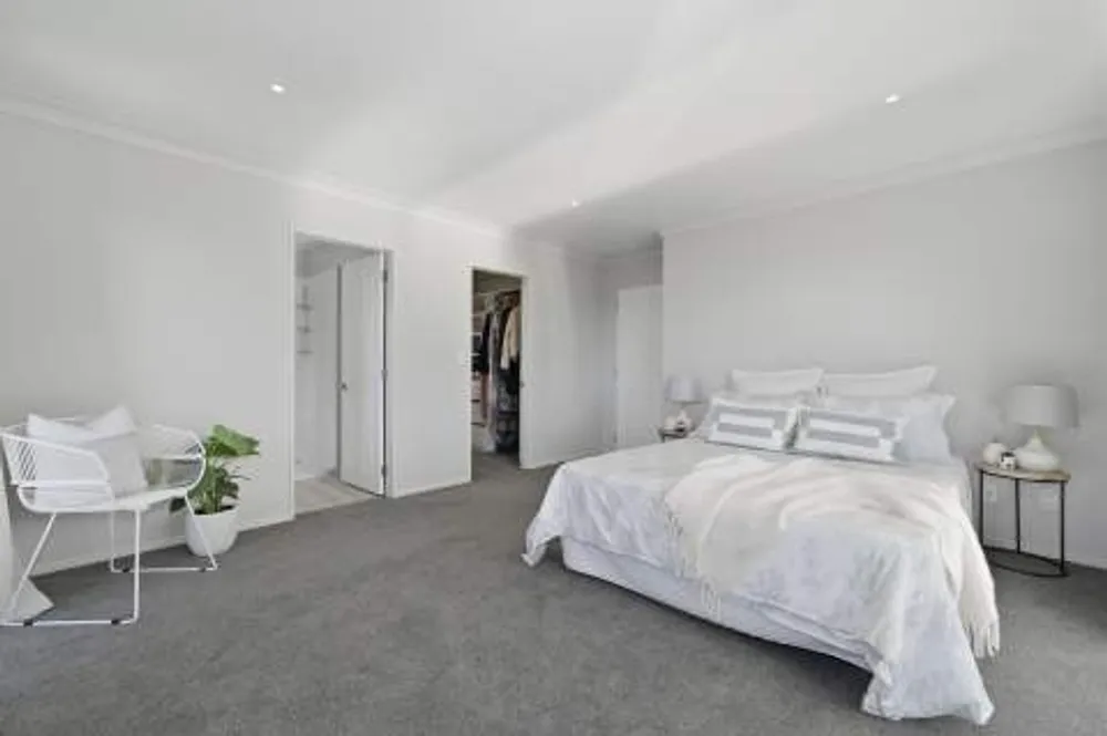Photos of 54 Mahonia Place