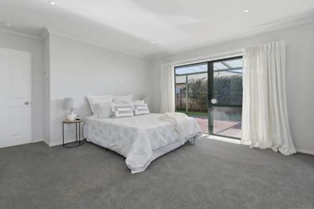 Photos of 54 Mahonia Place