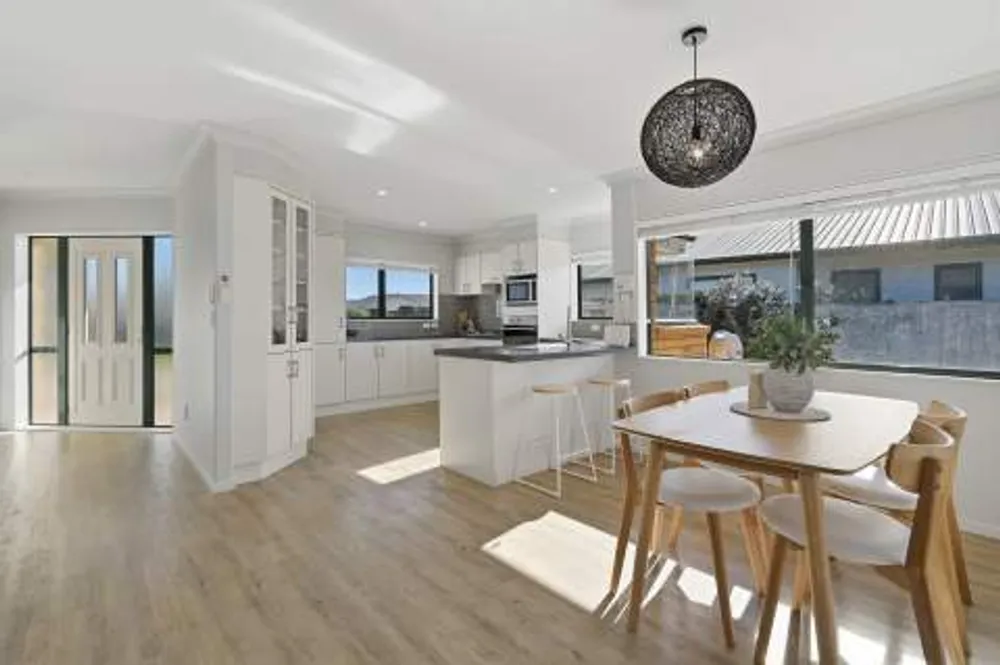 Photos of 54 Mahonia Place