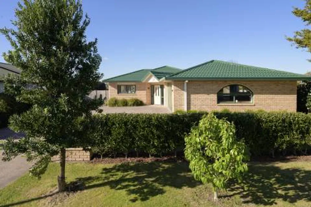 Photos of 54 Mahonia Place