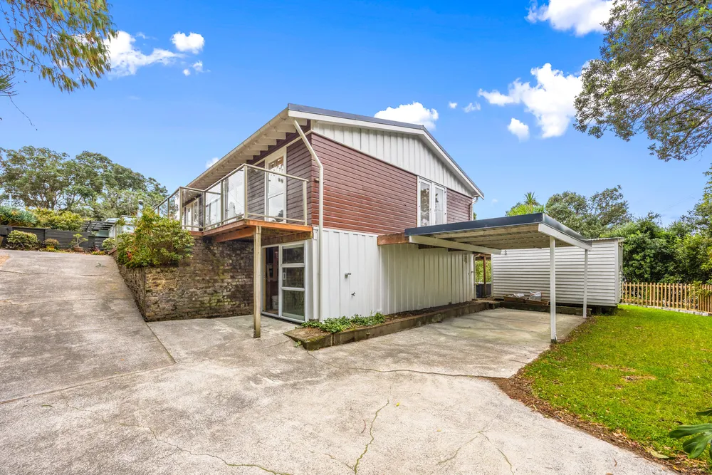 Photos of 632 Blockhouse Bay Road