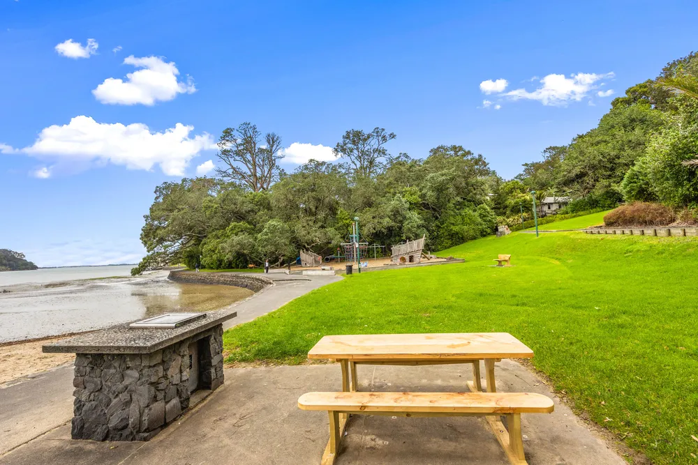 Photos of 632 Blockhouse Bay Road