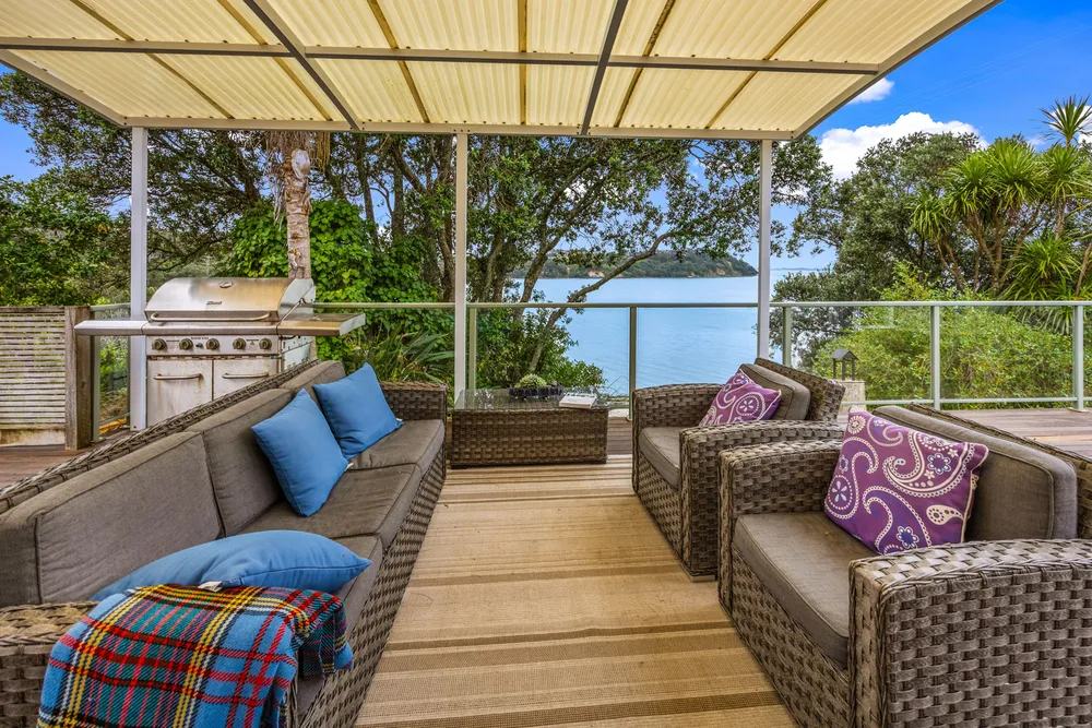 Photos of 632 Blockhouse Bay Road