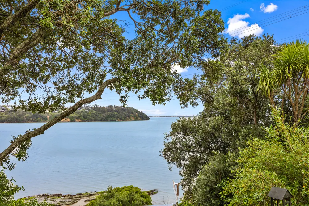 Photos of 632 Blockhouse Bay Road