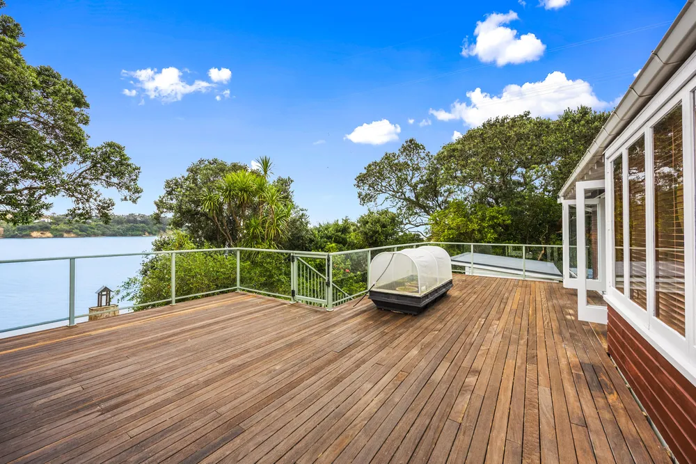 Photos of 632 Blockhouse Bay Road