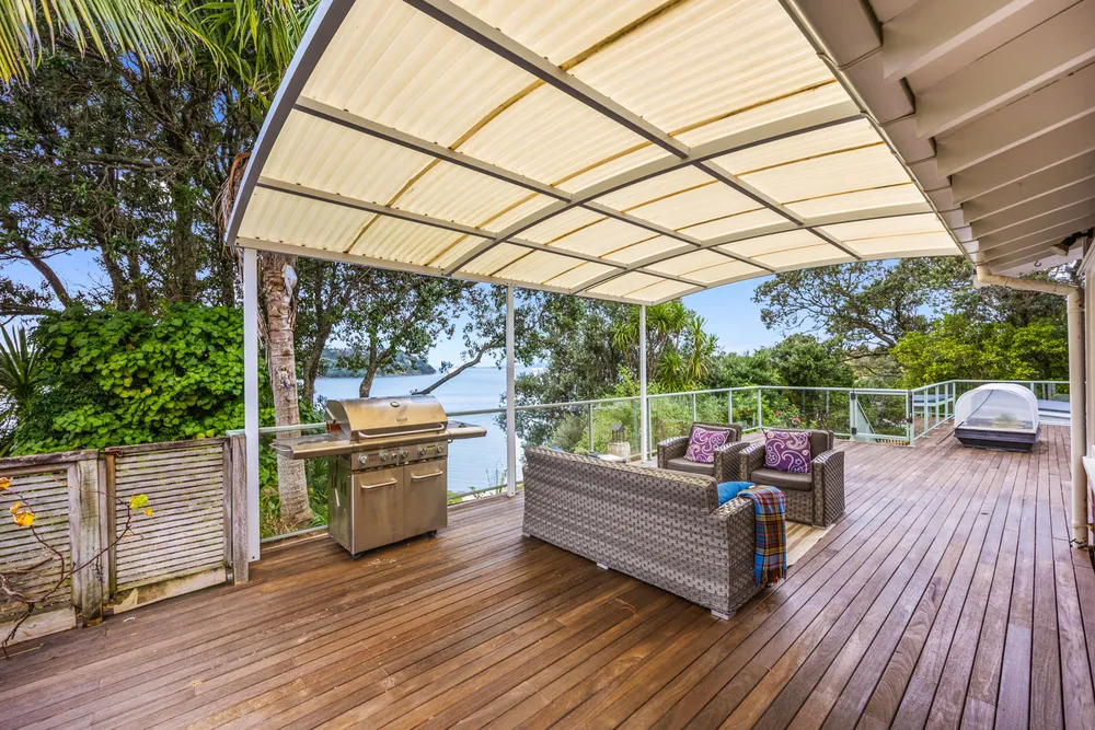 Photos of 632 Blockhouse Bay Road