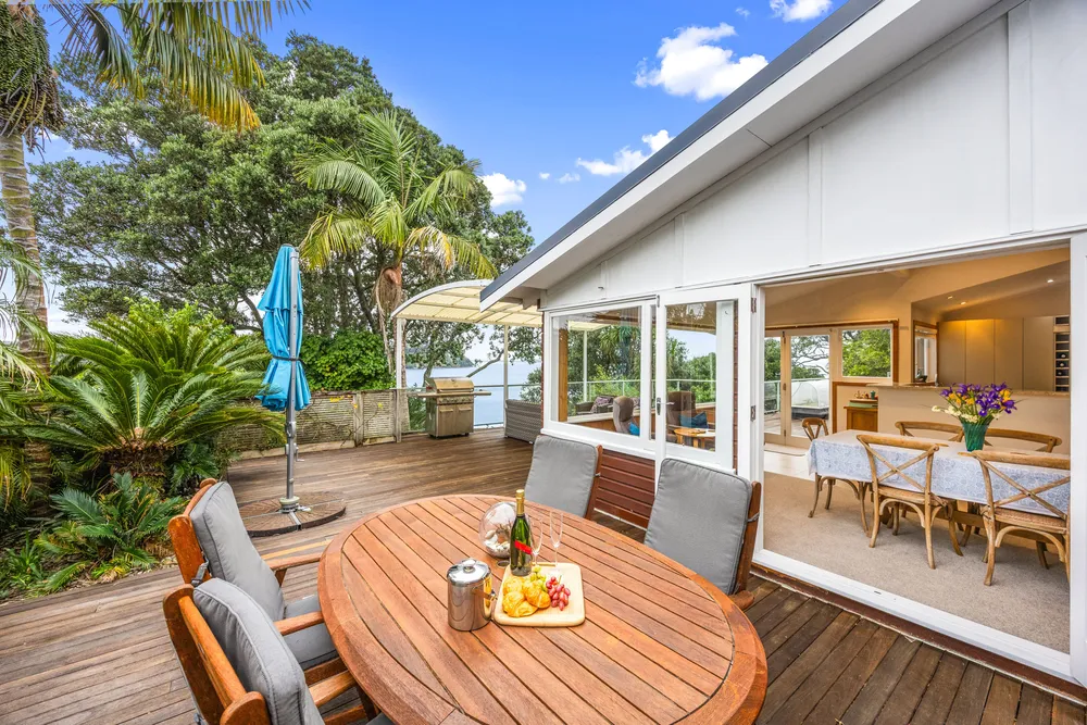 Photos of 632 Blockhouse Bay Road