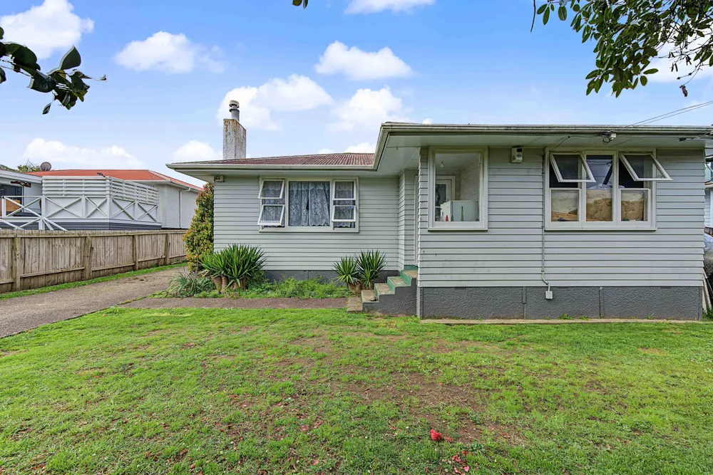Photos of 22 Claymore Street