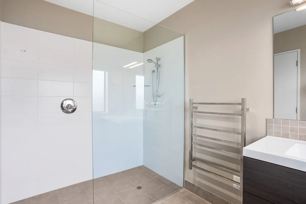 Photos of 38 Royalle Mews