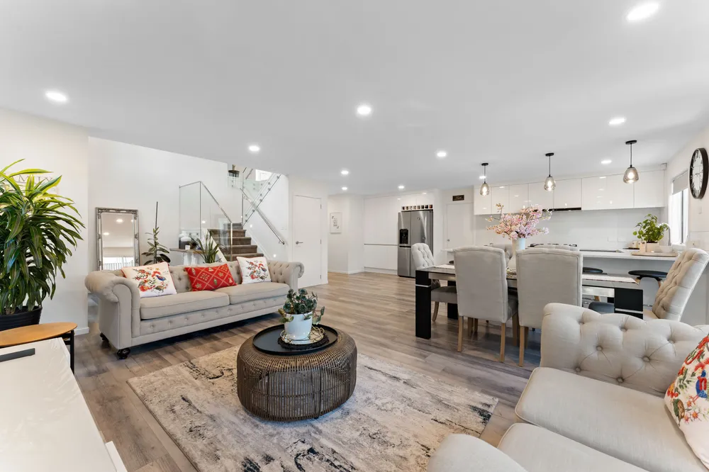 Photos of 24 Glendene Avenue