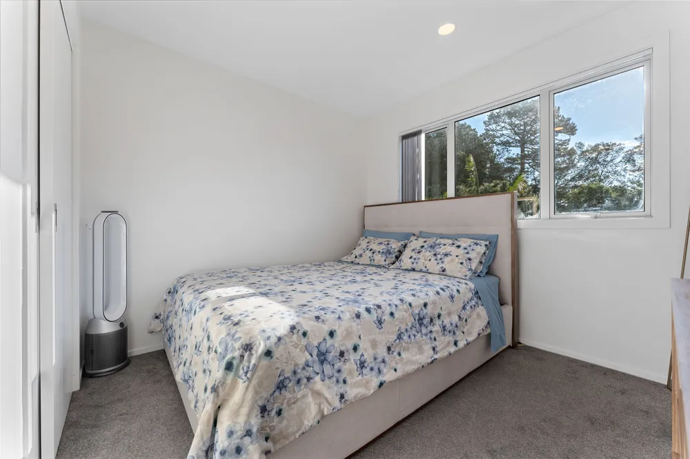 Photos of 24 Glendene Avenue