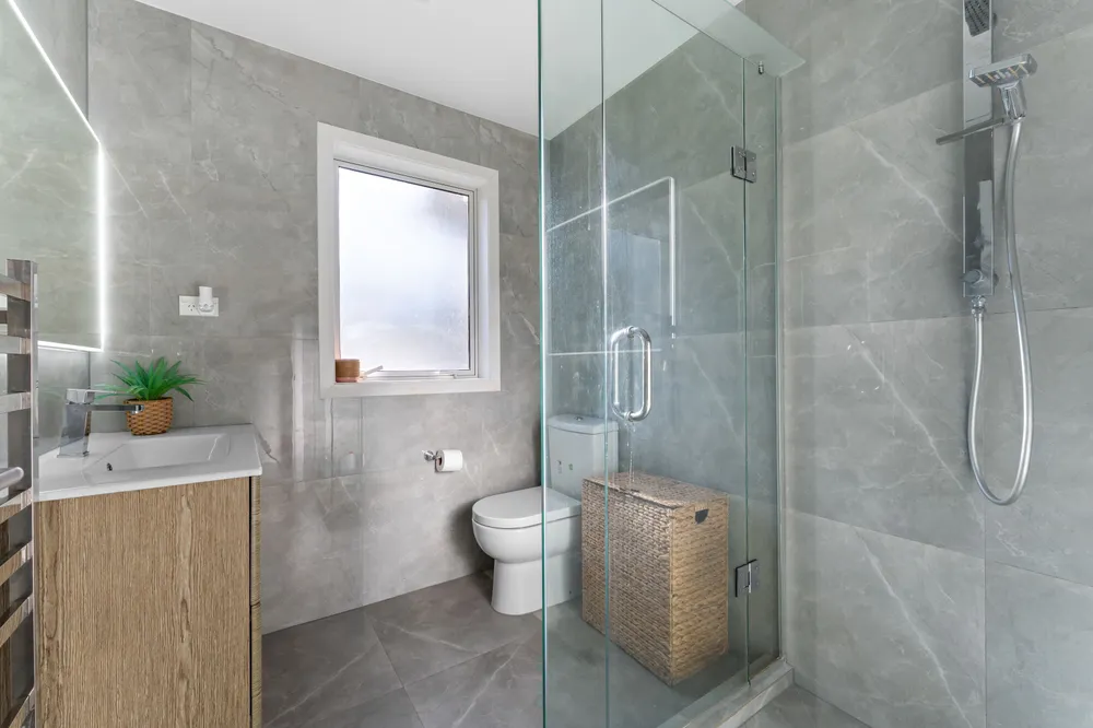 Photos of 24 Glendene Avenue