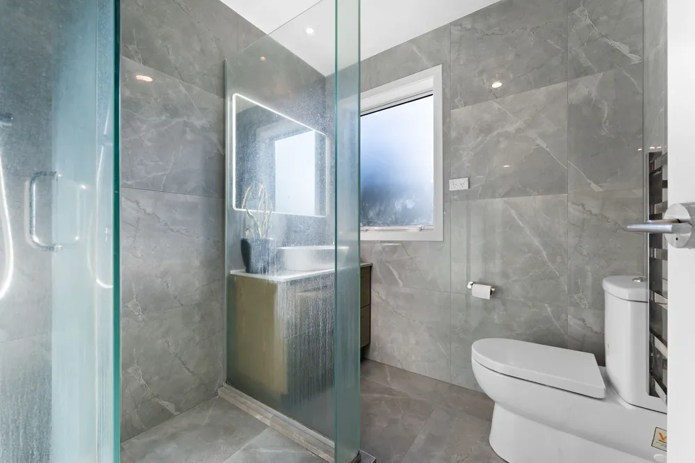Photos of 24 Glendene Avenue