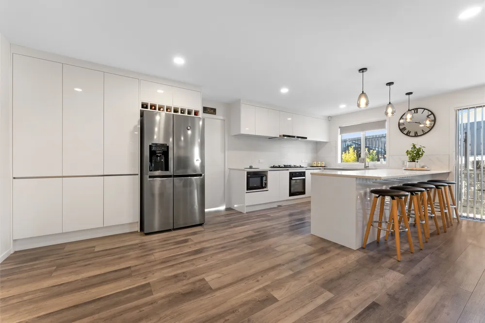 Photos of 24 Glendene Avenue