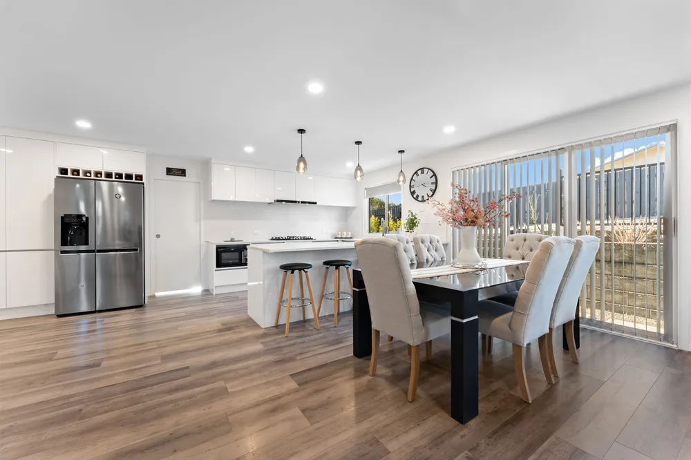 Photos of 24 Glendene Avenue