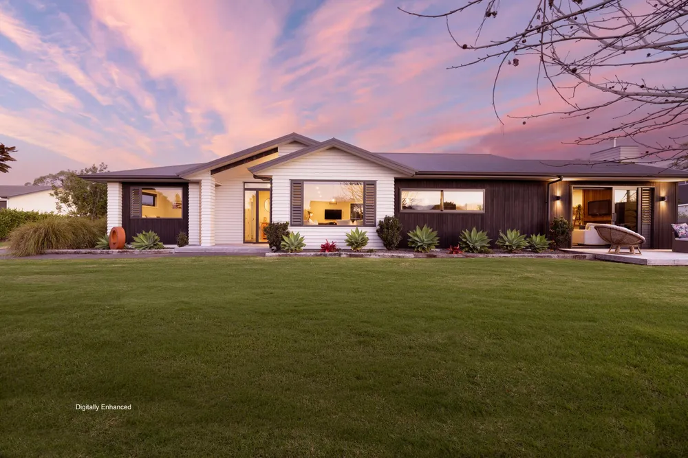Photos of 50 Royal Ascot Drive