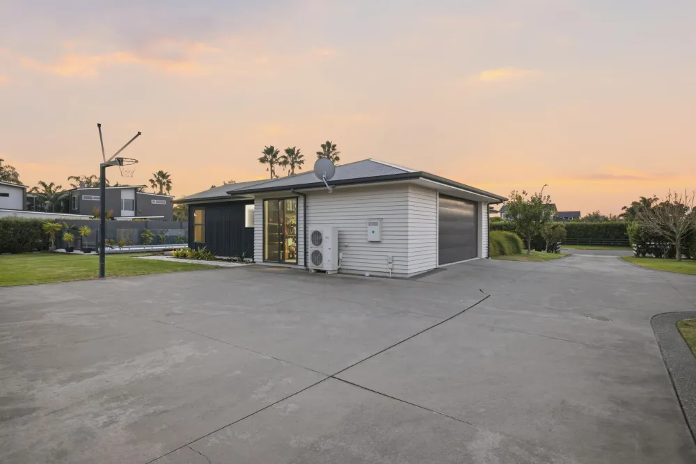 Photos of 50 Royal Ascot Drive
