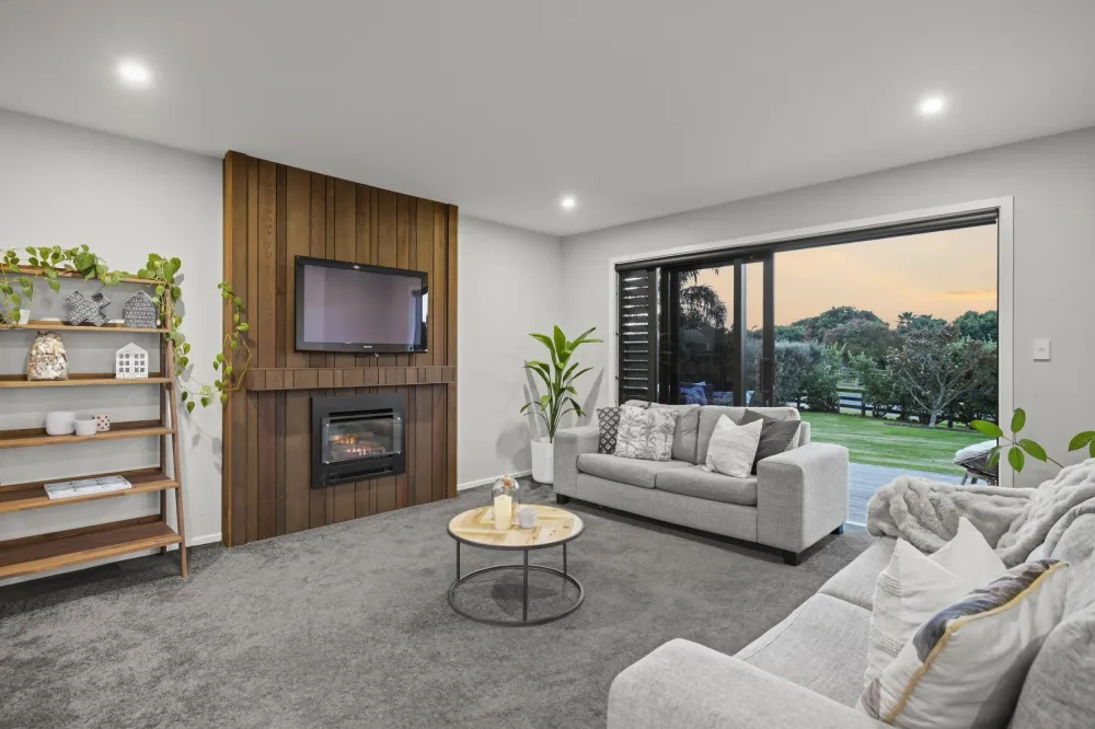 Photos of 50 Royal Ascot Drive