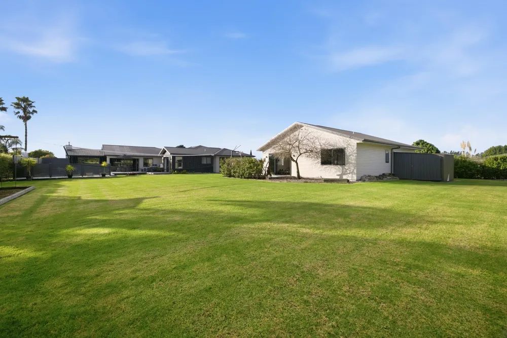 Photos of 50 Royal Ascot Drive