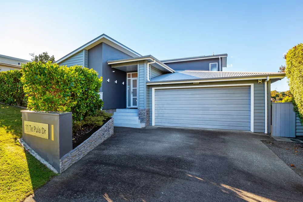 Photos of 11 Te Puia Drive