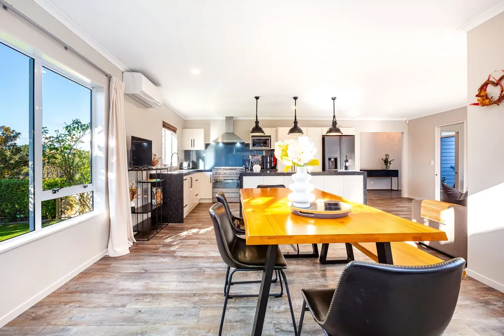 Photos of 11 Te Puia Drive