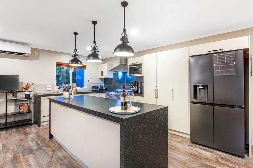 Photos of 11 Te Puia Drive