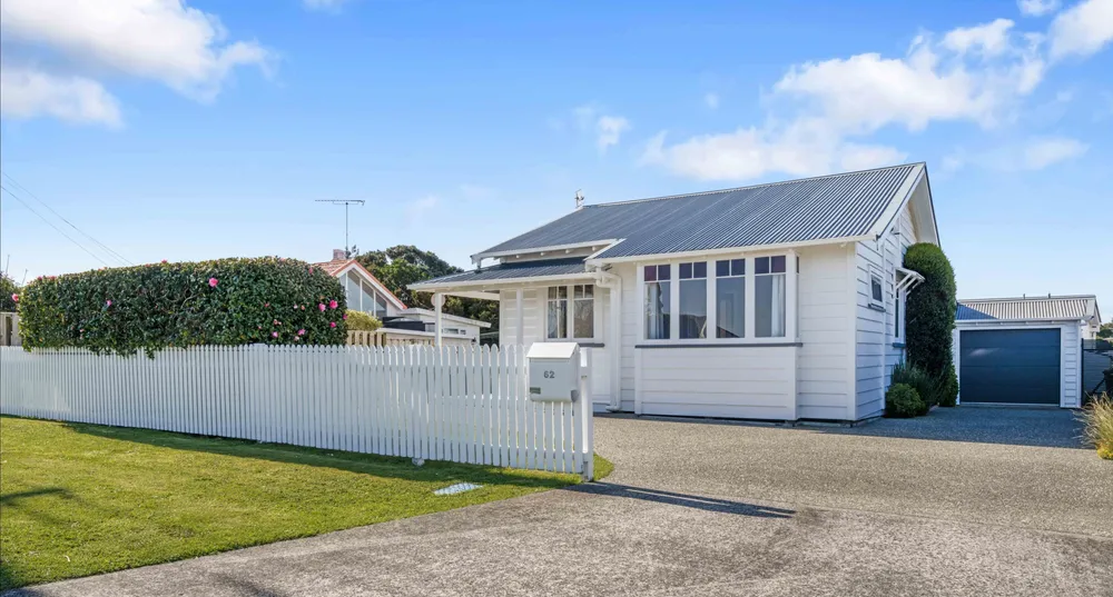 Photos of 62 Beach Road