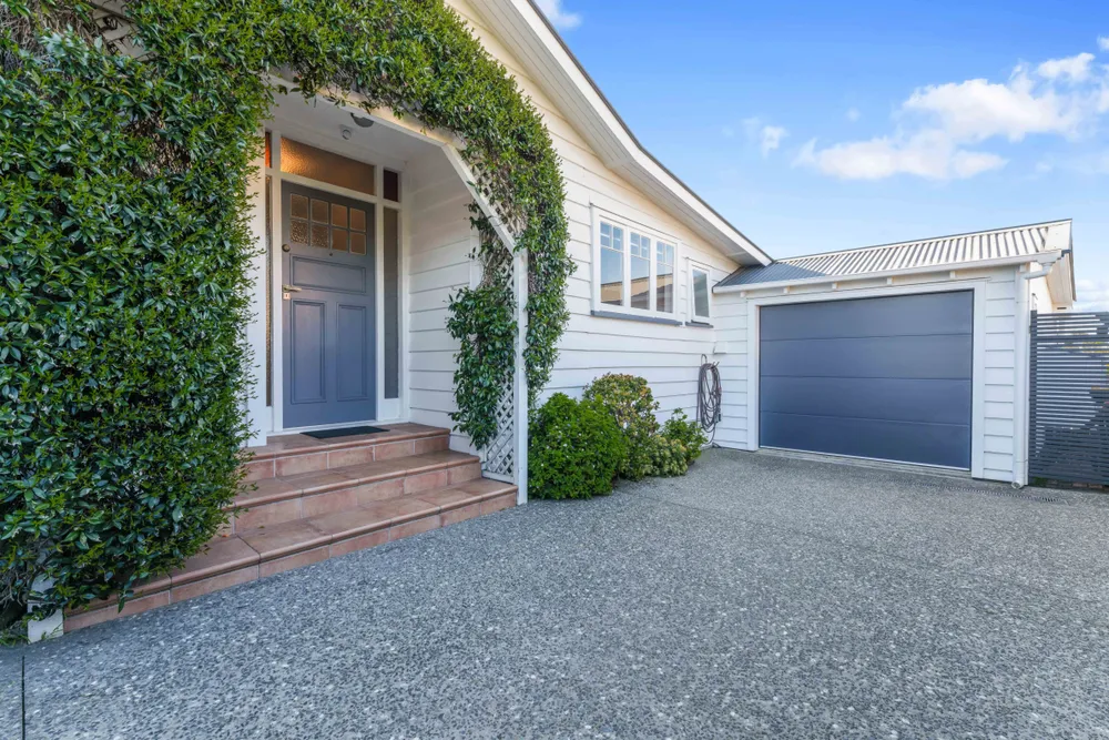 Photos of 62 Beach Road