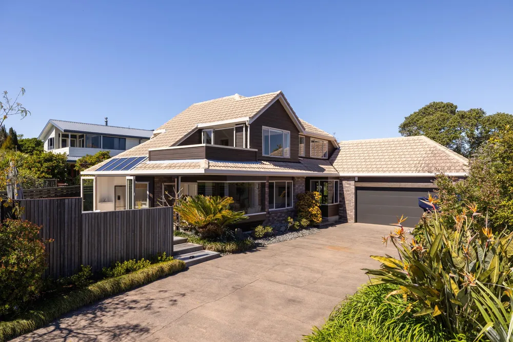 Photos of 151 Manuwai Drive
