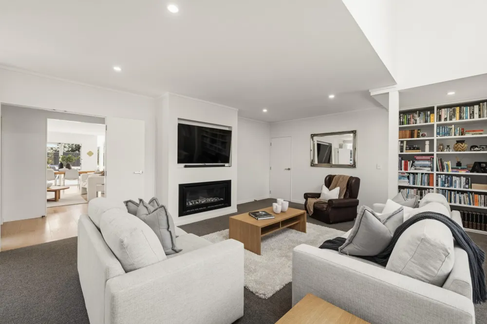 Photos of 151 Manuwai Drive