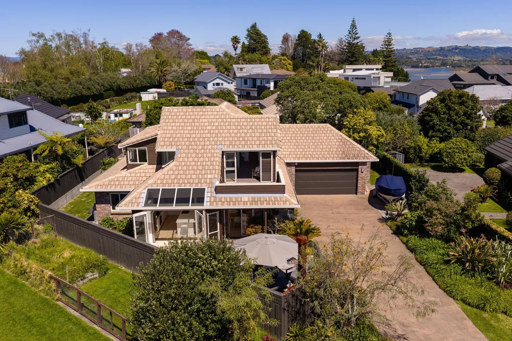 Photos of 151 Manuwai Drive