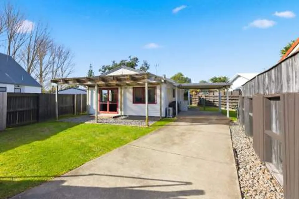 Photos of 13b Emery Place