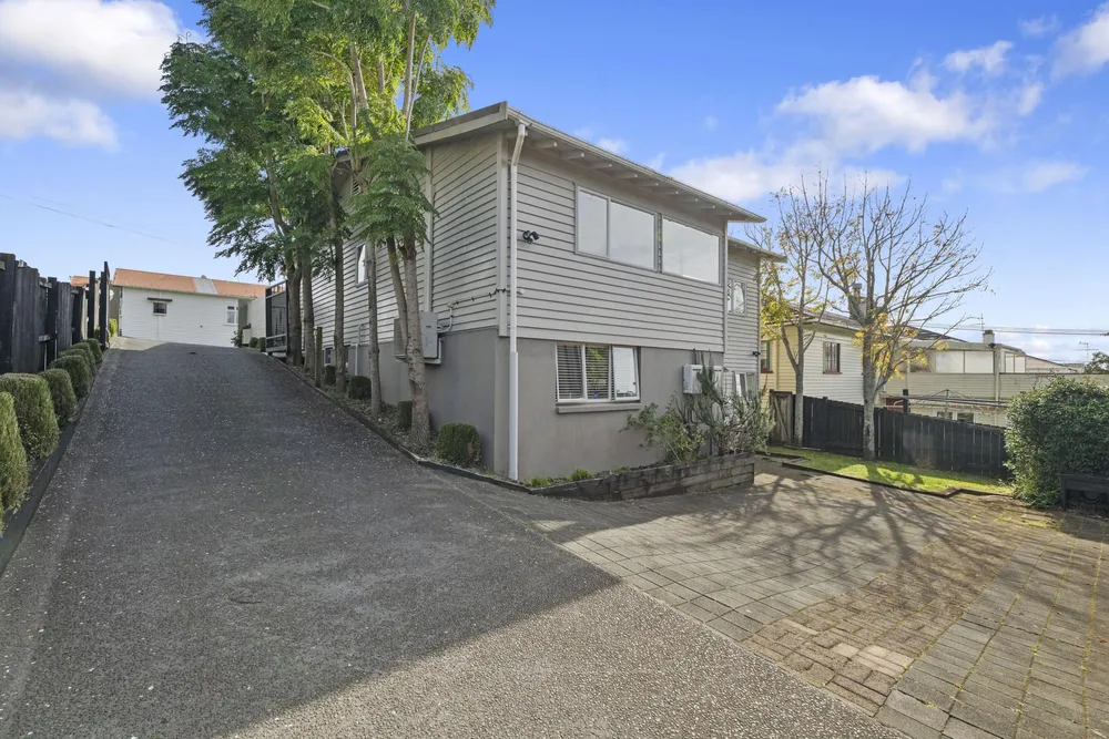 Photos of 11A Akarana Avenue