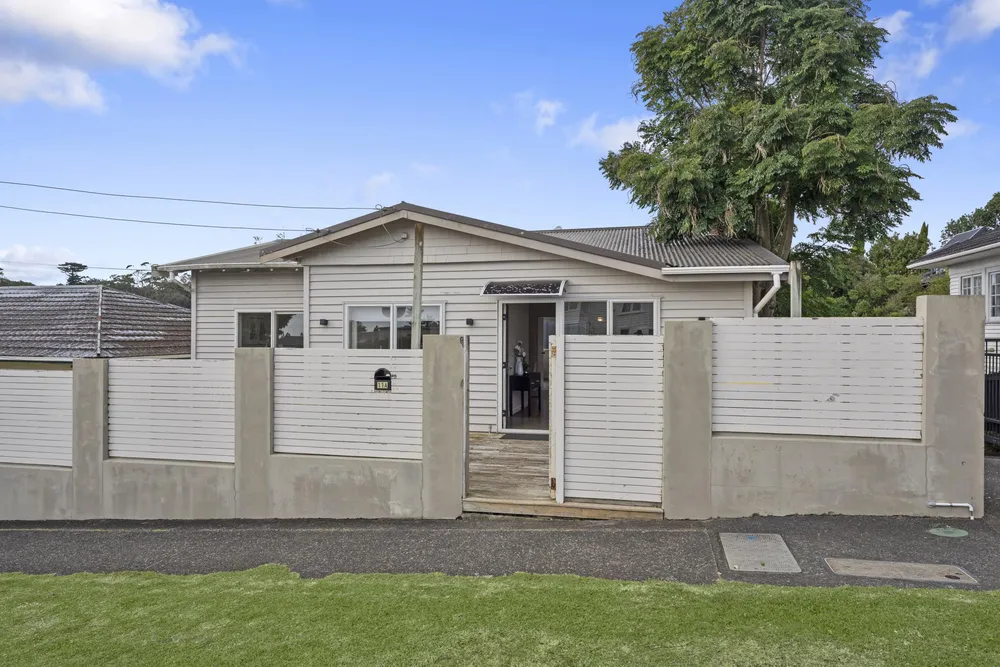 Photos of 11A Akarana Avenue