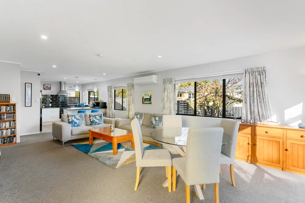 Photos of 2/52 Shirley Avenue