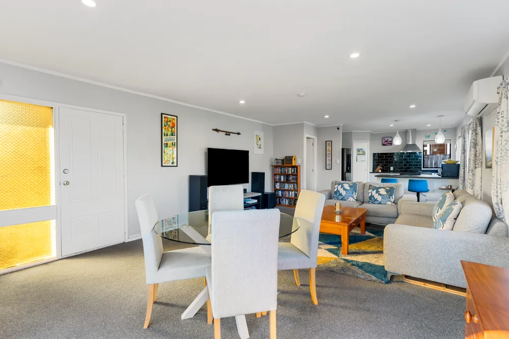 Photos of 2/52 Shirley Avenue