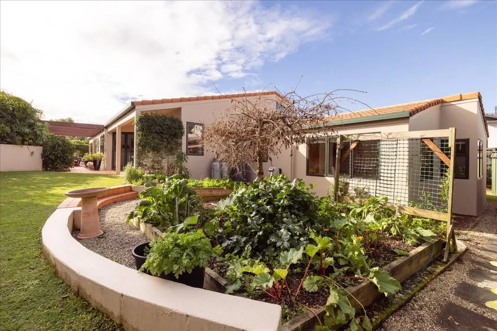 Photos of 63 Manuwai Drive