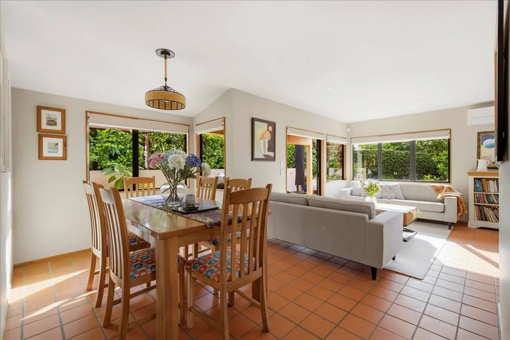 Photos of 63 Manuwai Drive
