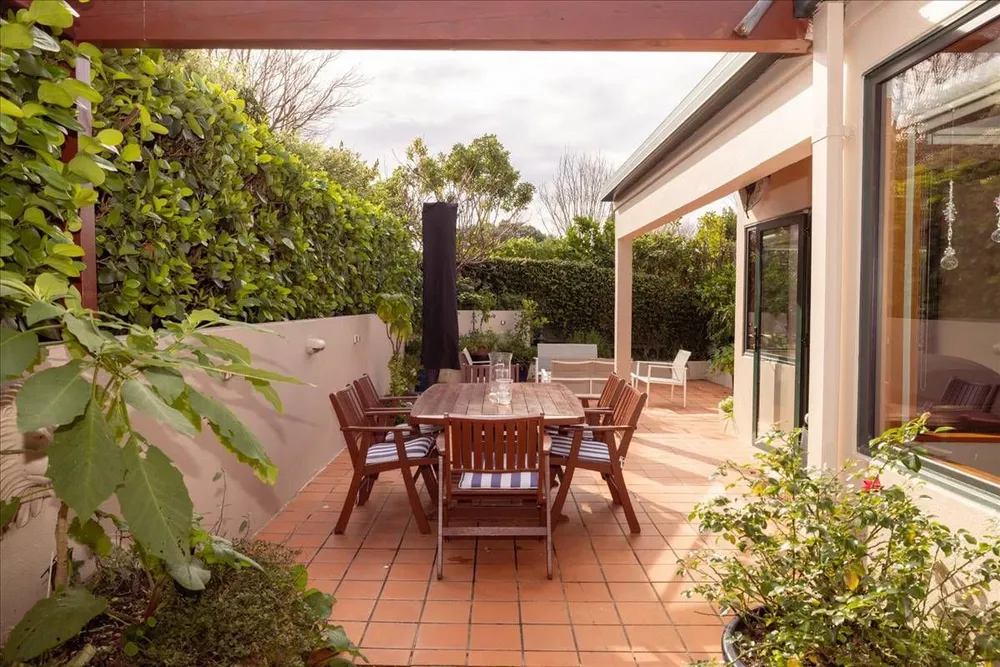 Photos of 63 Manuwai Drive