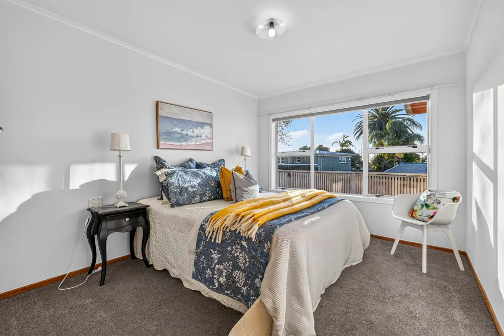 Photos of 21 Laurelwood Avenue