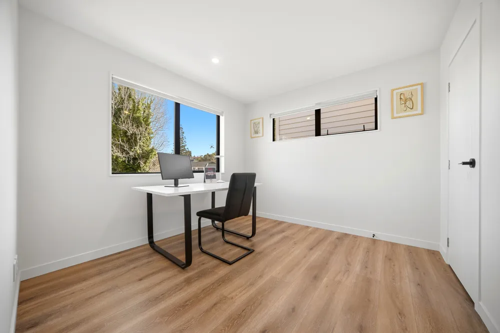 Photos of 57E Hogans Road