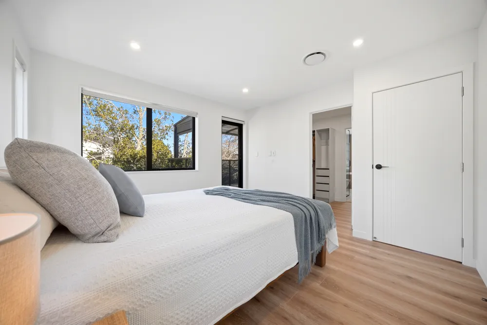 Photos of 57E Hogans Road