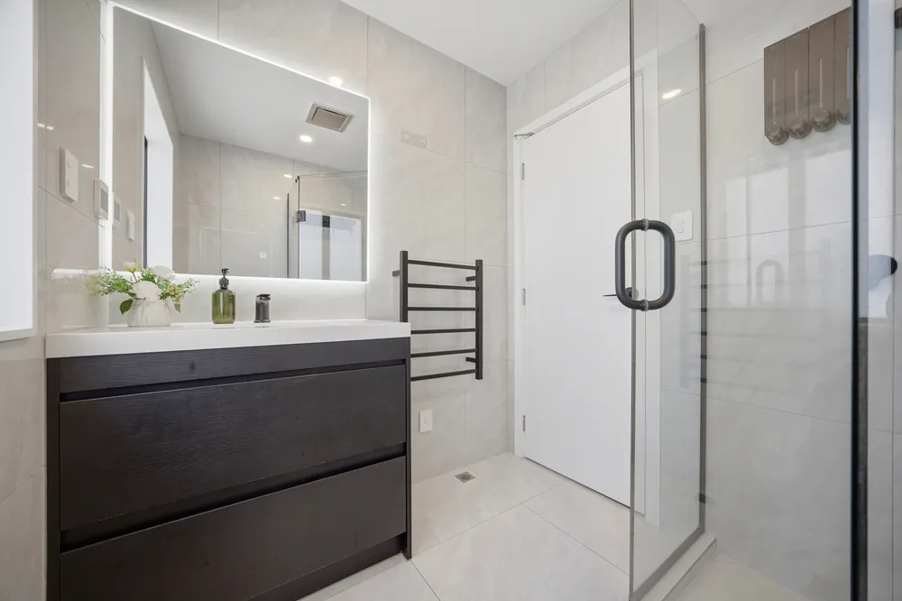 Photos of 57E Hogans Road
