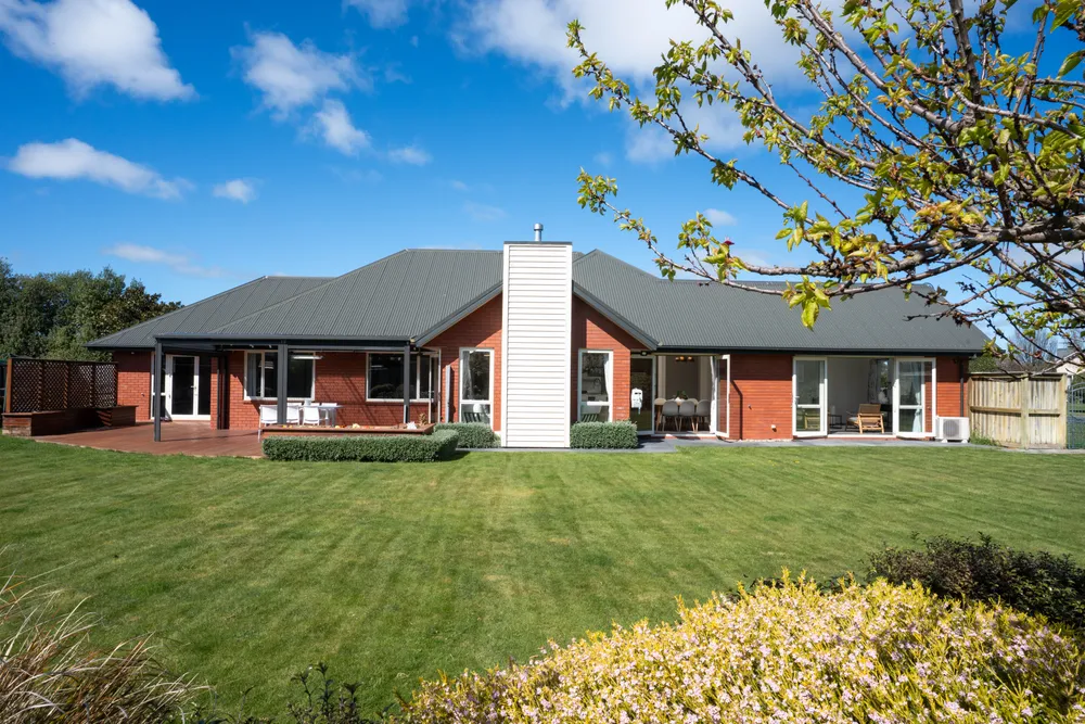 Photos of 20 Sheridan Drive