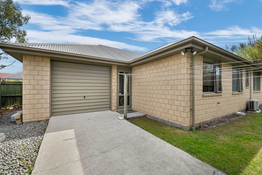 Photos of 69 Woodhurst Drive