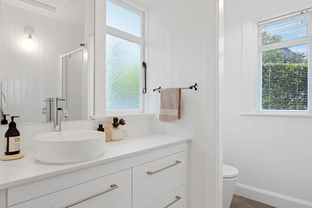 Photos of 4 Hackthorne Road