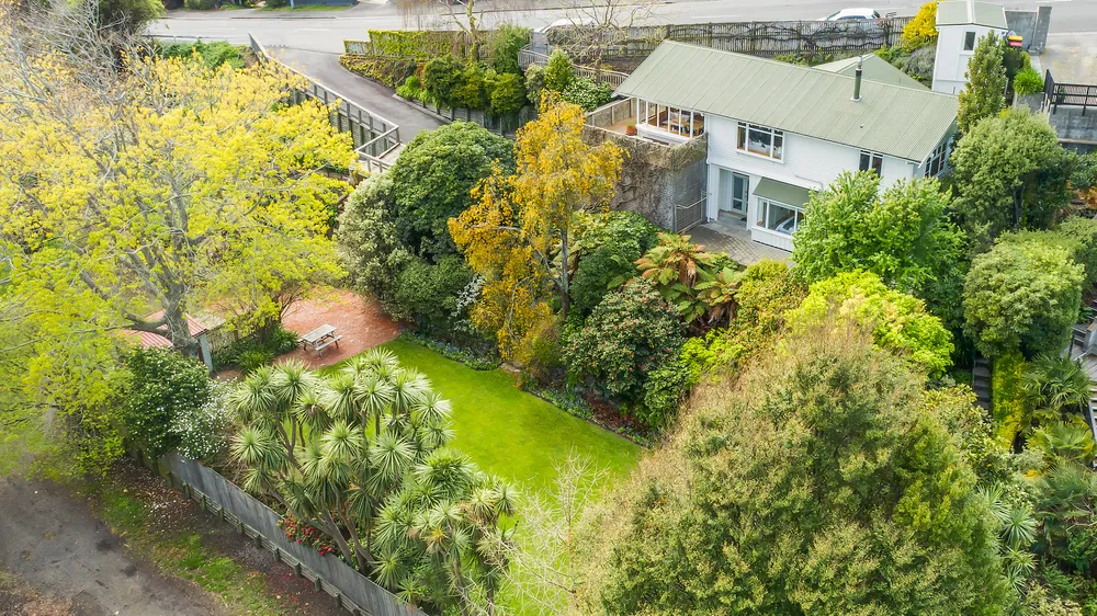 Photos of 4 Hackthorne Road