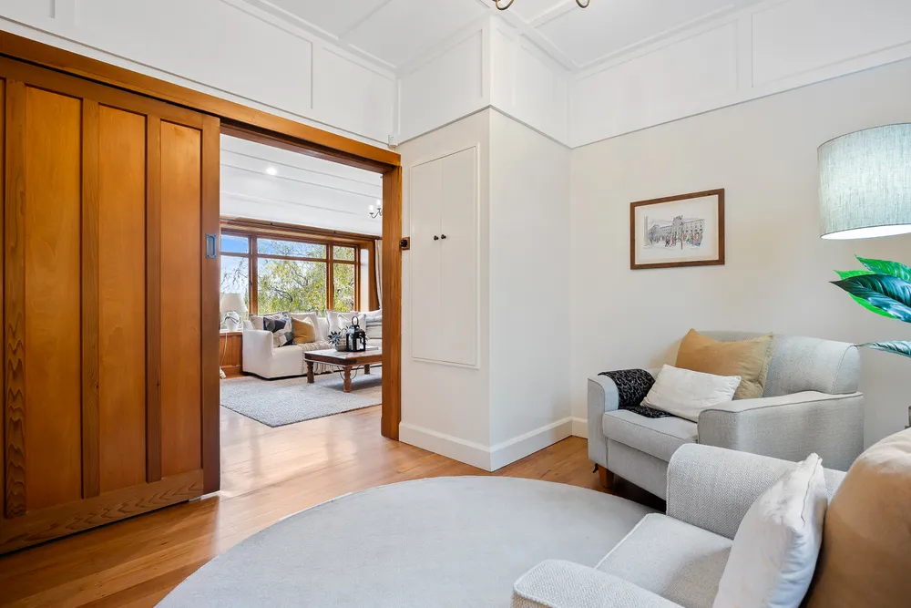 Photos of 4 Hackthorne Road
